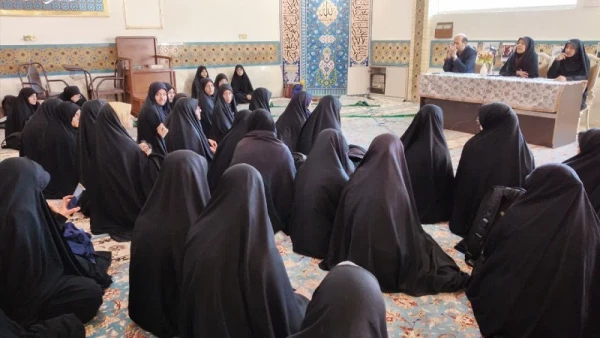 برگزاری نشست صمیمی مسؤولان و دانشجومعلمان پردیس حضرت معصومه(س) 2