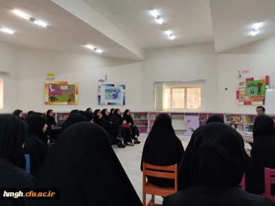 در راستای همکاری های دانشگاه فرهنگیان استان قم و کانون پرورش فکری کودکان و نوجوانان برگزار شد: دومین کارگاه قصه گویی    