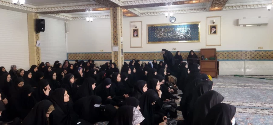 شرکت نودانشجومعلمان پردیس حضرت معصومه(س) همراه با دانشجویان جدیدالورود دانشگاه فرهنگیان سراسر کشور: 

آیین استقبال از نودانشجومعلمان     2