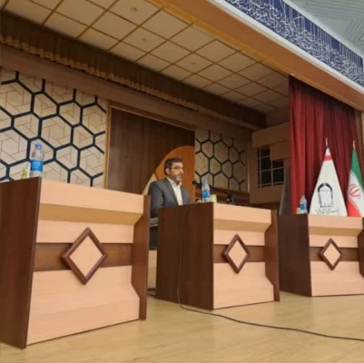 به مناسبت هفته کتاب و کتابخوانی انجام شد: 

بازدید از کتابخانه مؤسسه آموزشی و پژوهشی امام خمینی(ره)  2