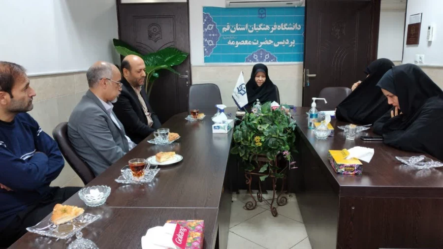 برگزاری جلسه تجلیل از مسؤول هوشمندسازی پردیس حضرت معصومه(س) 2