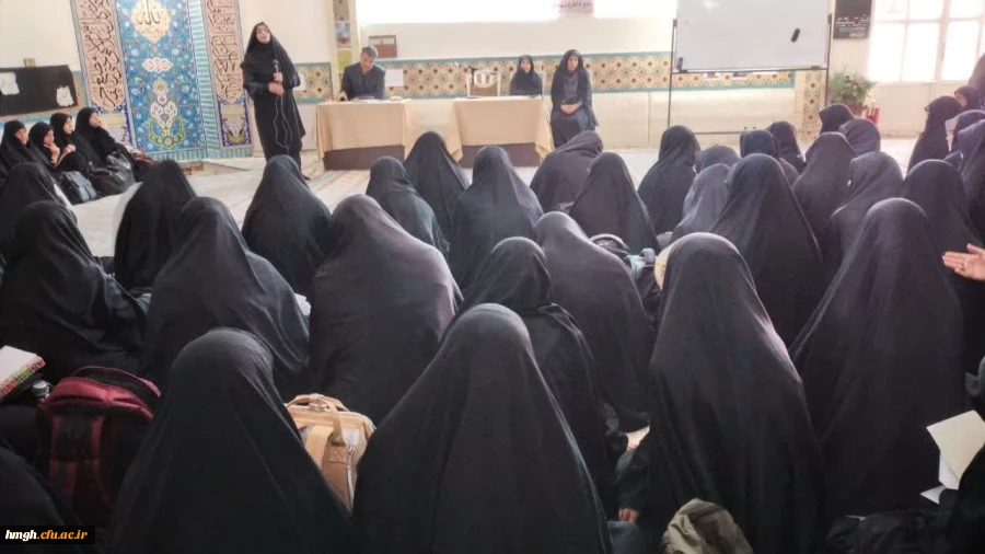 با حضور مسؤول هسته گزینش اداره کل آموزش و پرورش استان قم برگزار شد: 

جلسه توجیهی ویژه دانشجومعلمان ورودی 1402 2