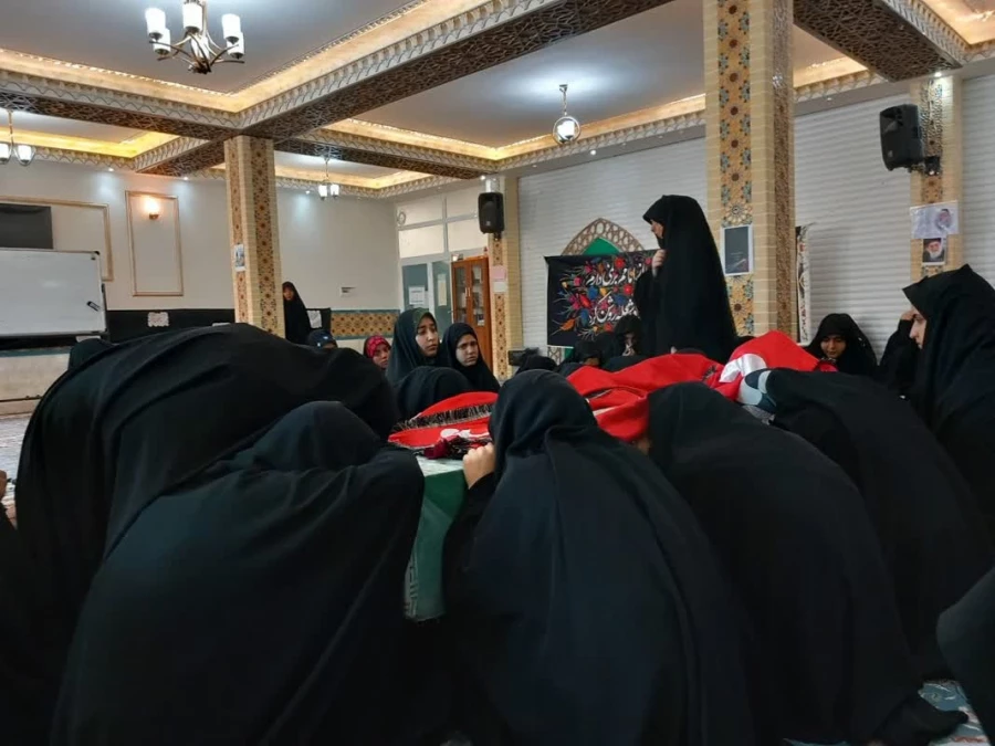 با حضور دانشجومعلمان پردیس حضرت معصومه(س) برگزار شد:

مراسم استقبال از شهید گمنام  2