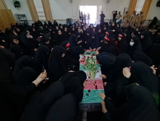 در ساختمان شمره 2 پردیس حضرت معصومه(س) برگزار شد:

استقبال از شهید گمنام در سالروز شهادت حضرت صدیقه شهیده(س) 2