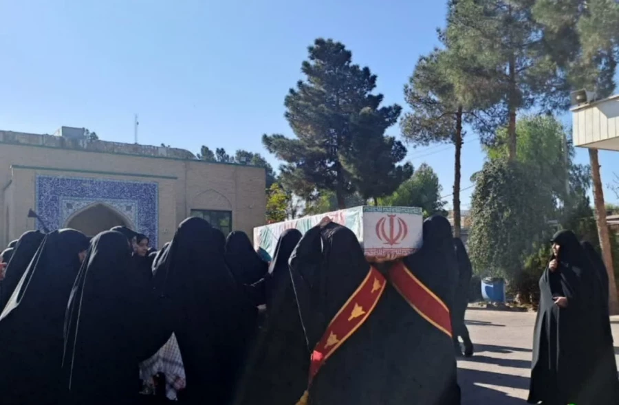 در ساختمان شمره 2 پردیس حضرت معصومه(س) برگزار شد:

استقبال از شهید گمنام در سالروز شهادت حضرت صدیقه شهیده(س) 2