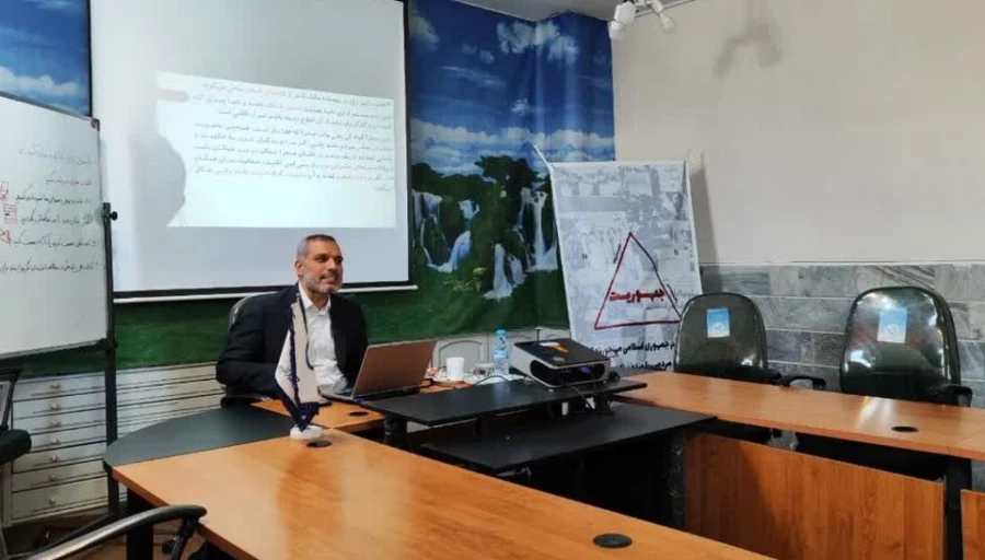 برگزاری نشست «بررسی جمهوریت و مردم سالاری در نظام جمهوری اسلامی» 3