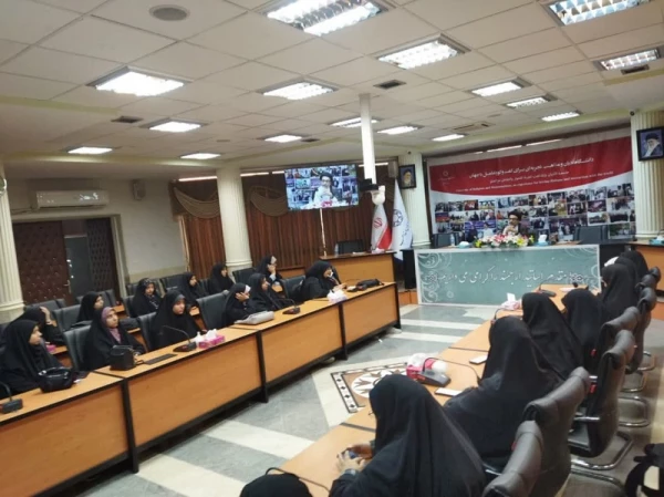 بازدید از کتابخانه دانشگاه ادیان و مذاهب 2