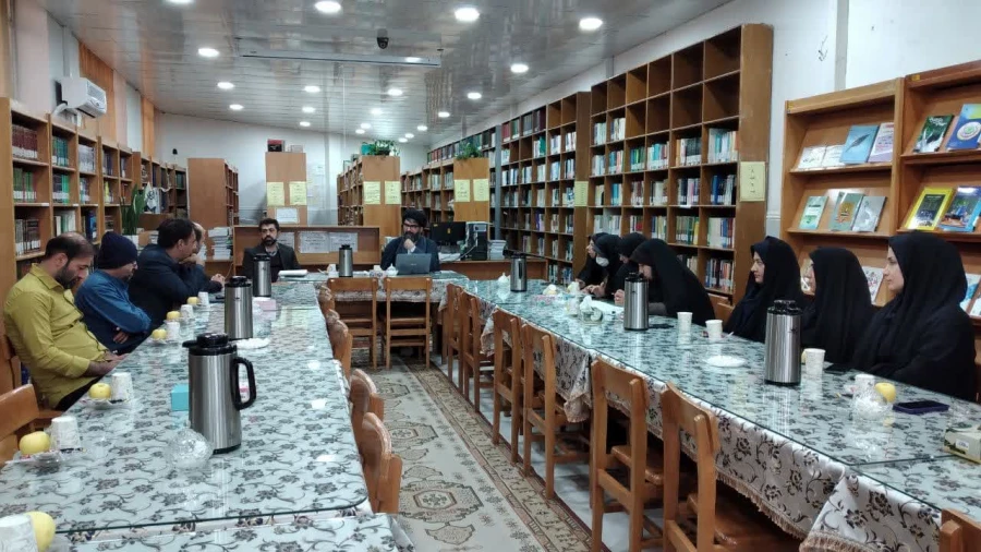 با حضور مدیر امور پردیس های دانشگاه فرهنگیان استان قم برگزار شد: 

جلسه شورای اداری پردیس حضرت معصومه(س) 2