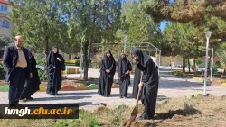 کاشت نهال به نیابت از شهدا توسط مسؤولان و دانشجومعلمان در پردیس حضرت معصومه(س) 2