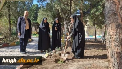 کاشت نهال به نیابت از شهدا توسط مسؤولان و دانشجومعلمان در پردیس حضرت معصومه(س) 2