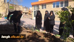 کاشت نهال به نیابت از شهدا توسط مسؤولان و دانشجومعلمان در پردیس حضرت معصومه(س) 2