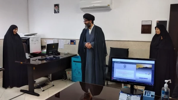 به مناسبت سال نو انجام شد: 

دیدار مدیر امور پردیس های دانشگاه فرهنگیان استان قم با کارکنان پردیس حضرت معصومه(س) 2