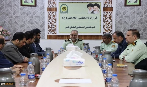 همزمان با اجرای طرح نور انجام شد: 

تجلیل دانشگاه فرهنگیان استان قم از زحمات نیروهای فراجای استان در اجرای طرح نور (عفاف و حجاب)
 2