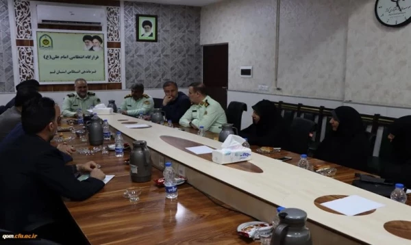 همزمان با اجرای طرح نور انجام شد: 

تجلیل دانشگاه فرهنگیان استان قم از زحمات نیروهای فراجای استان در اجرای طرح نور (عفاف و حجاب)
 2