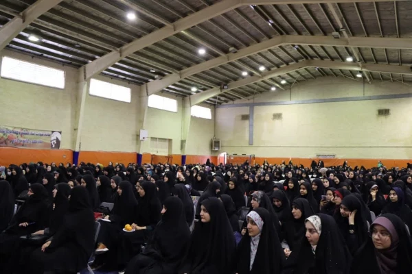 با حضور مدیر امور پردیس های دانشگاه فرهنگیان استان قم برگزار شد: 

مراسم گرامیداشت مقام معلم و دهه سرآمدی آموزش در پردیس حضرت معصومه(س) 2