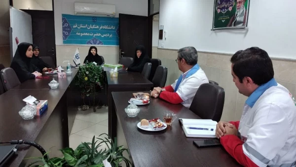 برگزاری جلسه گسترش همکاری های سازمان هلال احمر استان قم و پردیس حضرت معصومه(س) 2