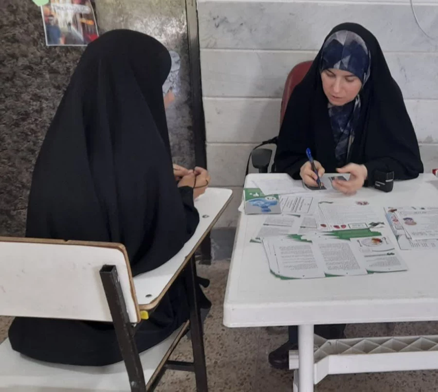 در هفته بزرگداشت مقام معلم انجام شد: 

ویزیت رایگان از دانشجومعلمان پردیس حضرت معصومه (س) توسط متخصصان طب سنتی ایرانی 2