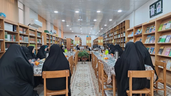 به مناسبت دهه سرآمدی آموزش و هفته بزرگداشت مقام معلم برگزار شد:

جلسه دورهمی اعضای هیئت علمی و مأموران آموزشی با مسئولین پردیس حضرت معصومه (س) 2