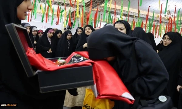 در پردیس حضرت معصومه(س) برگزار شد:

پنجمین سالگرد تشییع و خاکسپاری شهید گمنام پردیس حضرت معصومه (سلام الله علیها) 2