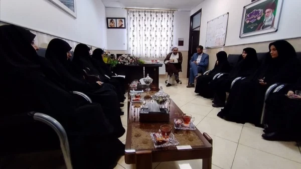 دیدار مسئول دفتر نهاد نمایندگی مقام معظم رهبری در دانشگاه فرهنگیان استان قم با کارکنان پردیس حضرت معصومه(س) 2