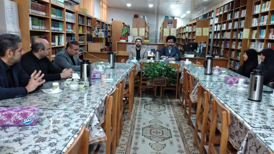 مراسم تکریم و معارفه معاون امور دانشجویی و توسعه منابع پردیس حضرت معصومه(س)  2