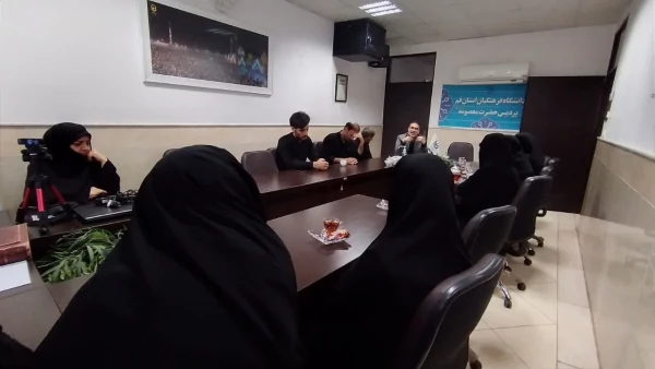 برگزاری نشست صمیمی معاون امور دانشجویی و توسعه منابع پردیس حضرت معصومه(س) با کارکنان 2