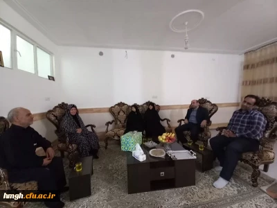 به مناسبت سالروز بازگشت آزادگان سرافراز به میهن انجام شد:  

دیدار با خانواده آزاده سرافراز پردیس حضرت معصومه(س) 