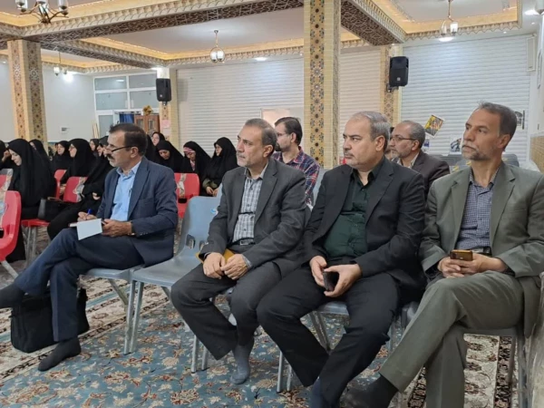 در پردیس حضرت معصومه(س) برگزار شد: 

جلسه بازآموزی کارورزی 1 و 3 ویژه معلمان راهنما و مدیران مدارس مجری کارورزی 2