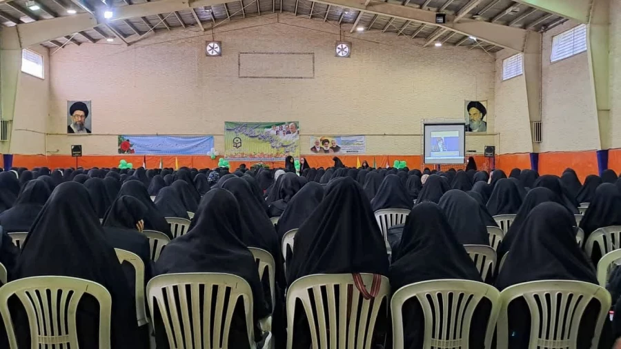 همزمان با پردیس های دانشگاه فرهنگیان سراسر کشور انجام شد: 

آیین استقبال از نو دانشجو معلمان دانشگاه فرهنگیان در پردیس حضرت معصومه(س) قم 2