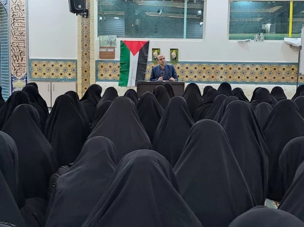 در پردیس حضرت معصومه(س) برگزار شد: 

نشست توجیهی آشنایی نو دانشجومعلمان با قوانین و دستورالعمل ها 2