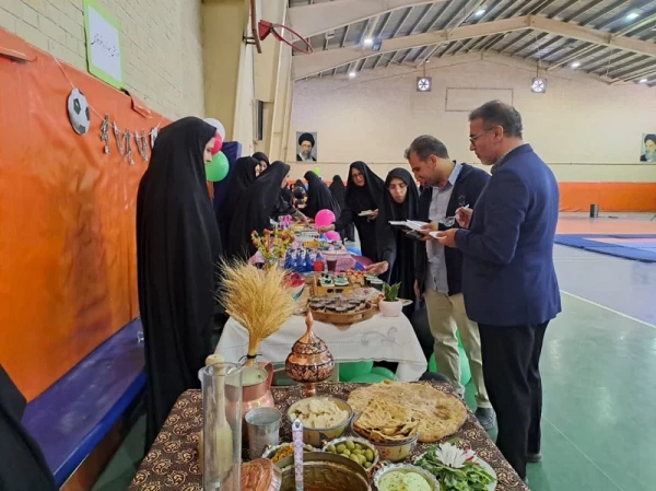 به مناسبت هفته سلامت برگزار شد:

 جشنواره غذا در پردیس حضرت معصومه(س) 2