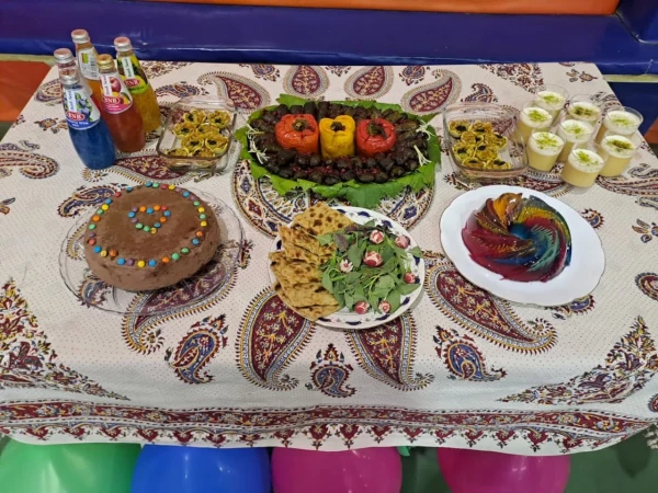 به مناسبت هفته سلامت برگزار شد:

 جشنواره غذا در پردیس حضرت معصومه(س) 2