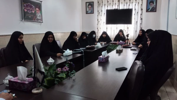 برگزاری جلسه شورای صنفی پردیس حضرت معصومه(س) با حضور مدیر امور پردیس های دانشگاه فرهنگیان استان قم 2