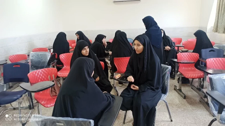 برگزاری سلسله کارگاه های طرح جامع پیشگیری از آسیبهای اجتماعی: 

کارگاه «ارتباط مؤثر و روابط بین فردی» 2