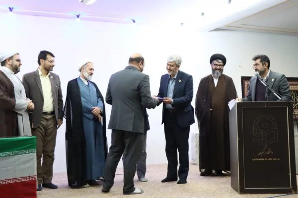 با حضور رجبعلی برزوئی در قم افتتاح شد:

سرای دانشجویی حاج سید محمد منتظری پردیس حضرت معصومه(س) - فاز دو 2