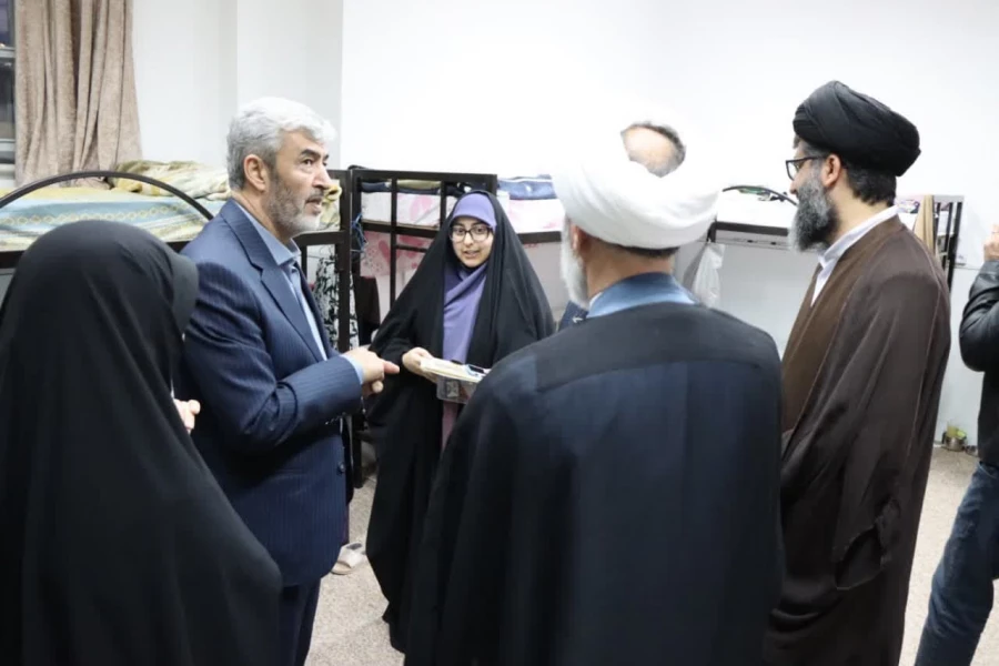 با حضور رجبعلی برزوئی در قم افتتاح شد:

سرای دانشجویی حاج سید محمد منتظری پردیس حضرت معصومه(س) - فاز دو 2