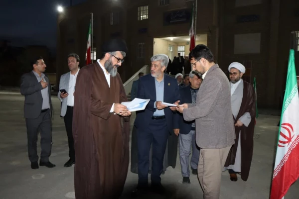 با حضور رجبعلی برزوئی در قم افتتاح شد:

سرای دانشجویی حاج سید محمد منتظری پردیس حضرت معصومه(س) - فاز دو 2