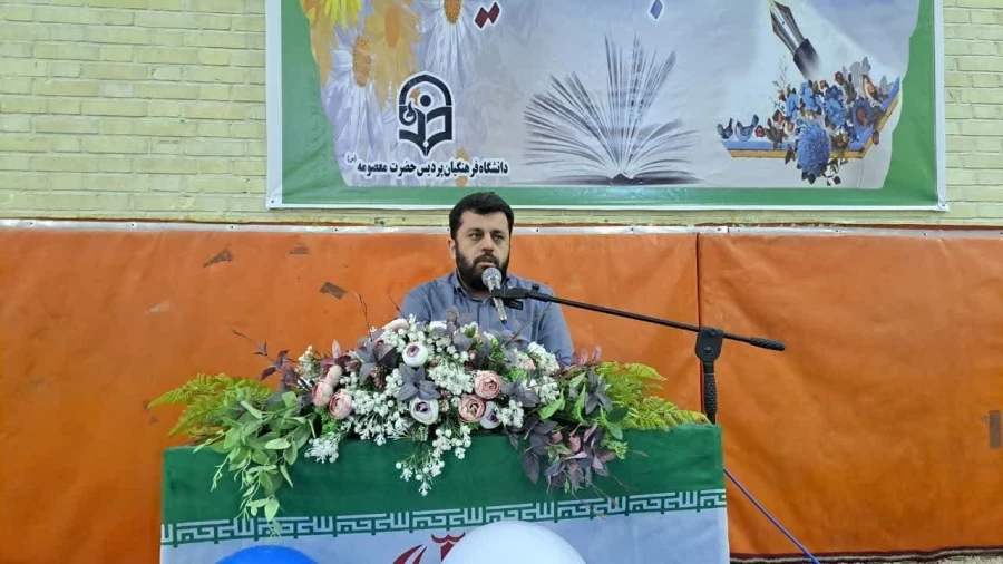 با حضور مدیر امور پردیس های دانشگاه فرهنگیان قم برگزار شد: 

آیین گرامیداشت روز دانشجو در پردیس حضرت معصومه(س) 2