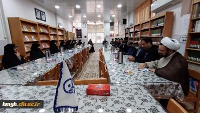 برگزار شد: 

نشست سرپرست دانشگاه فرهنگیان استان قم با کارکنان پردیس حضرت معصومه(س)