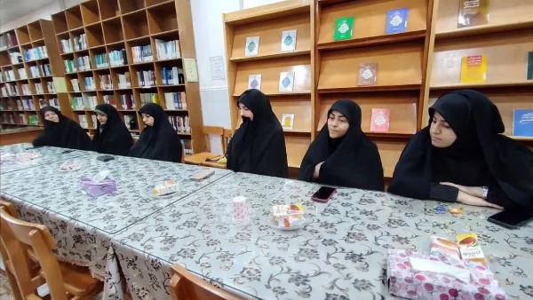 برگزار شد: 

نشست سرپرست دانشگاه فرهنگیان استان قم با کارکنان پردیس حضرت معصومه(س) 2