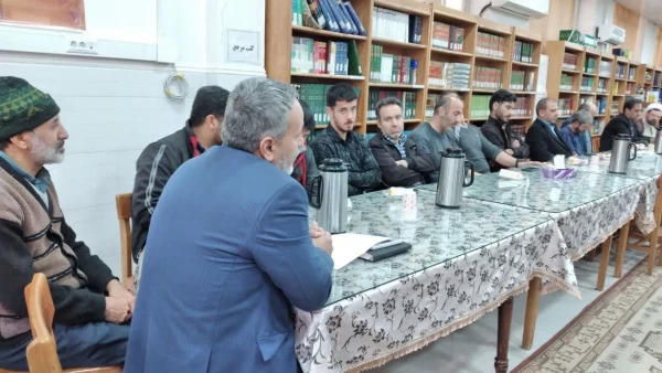 برگزار شد: 

نشست سرپرست دانشگاه فرهنگیان استان قم با کارکنان پردیس حضرت معصومه(س) 2