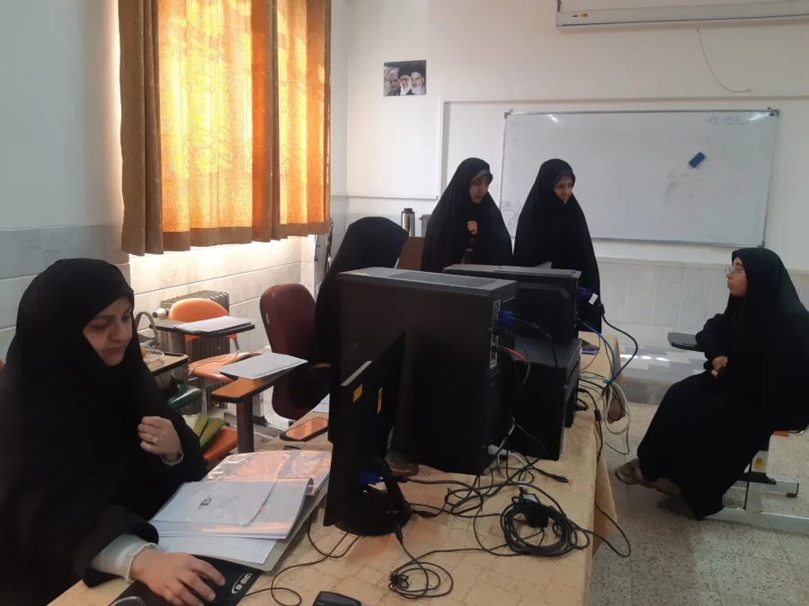 بازدید از ثبت نام حضوری پذیرفته شدگان تأخیر گزینش و اصلاح مصاحبه آزمون سراسری  3