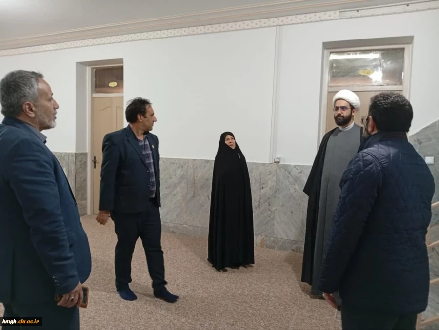 بازدید مشاور اجتماعی استاندار قم از پردیس حضرت معصومه(س) 2