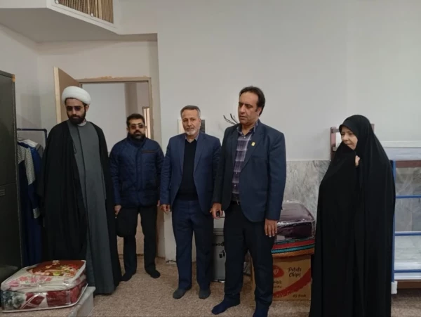 بازدید مشاور اجتماعی استاندار قم از پردیس حضرت معصومه(س) 2