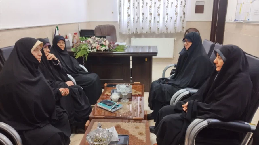 برگزار شد: 

جلسه مدیران گروه های آموزشی و رییس پردیس حضرت معصومه(س) 2