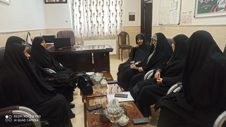 برگزار شد: 

نشست هم اندیشی رییس و معاون آموزشی پردیس حضرت معصومه(س) با مدیران گروههای آموزشی 2