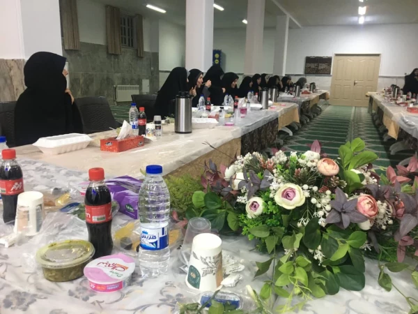 با حضور سرپرست دانشگاه فرهنگیان استان قم برگزار شد: 

نشست اعضای هیئت علمی و مأموران آموزشی پردیس حضرت معصومه (س) 2