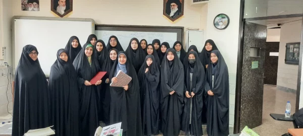 به مناسبت دهه سرآمدی آموزش انجام شد: 

تقدیر از اساتید پردیس حضرت معصومه(س) 2