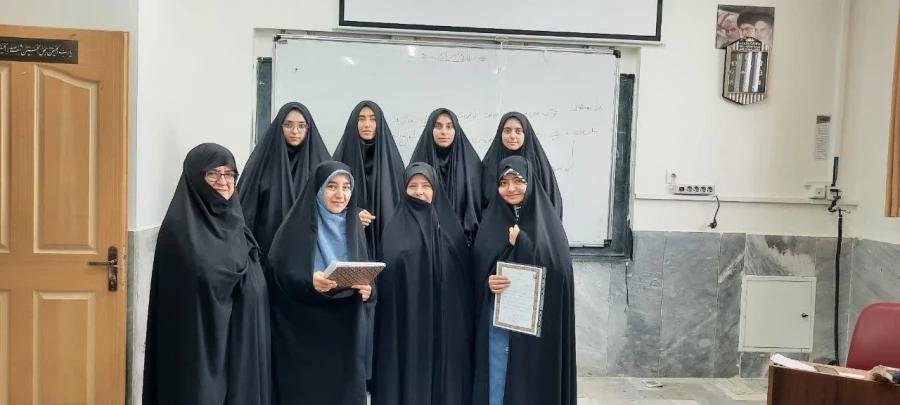 به مناسبت دهه سرآمدی آموزش انجام شد: 

تقدیر از اساتید پردیس حضرت معصومه(س) 2