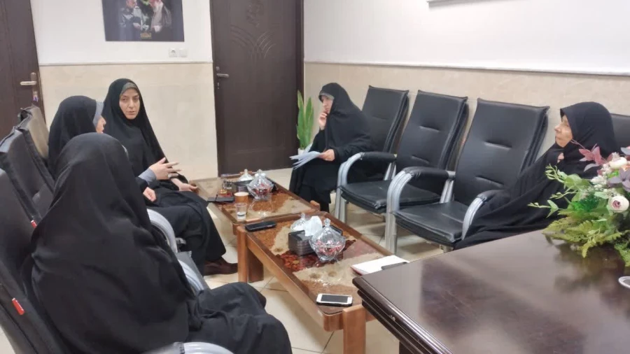 در پردیس حضرت معصومه(س) برگزار شد: 

جلسه شورای هماهنگی گروه های آموزشی 2